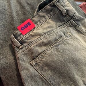 Ode Gray Denim Women’s Jeans Size L. Wide leg.